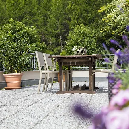 Falkner Διαμέρισμα