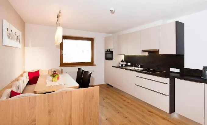 福克纳公寓 * 索尔登